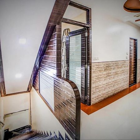 Hotel Adore Palace 孟买 外观 照片