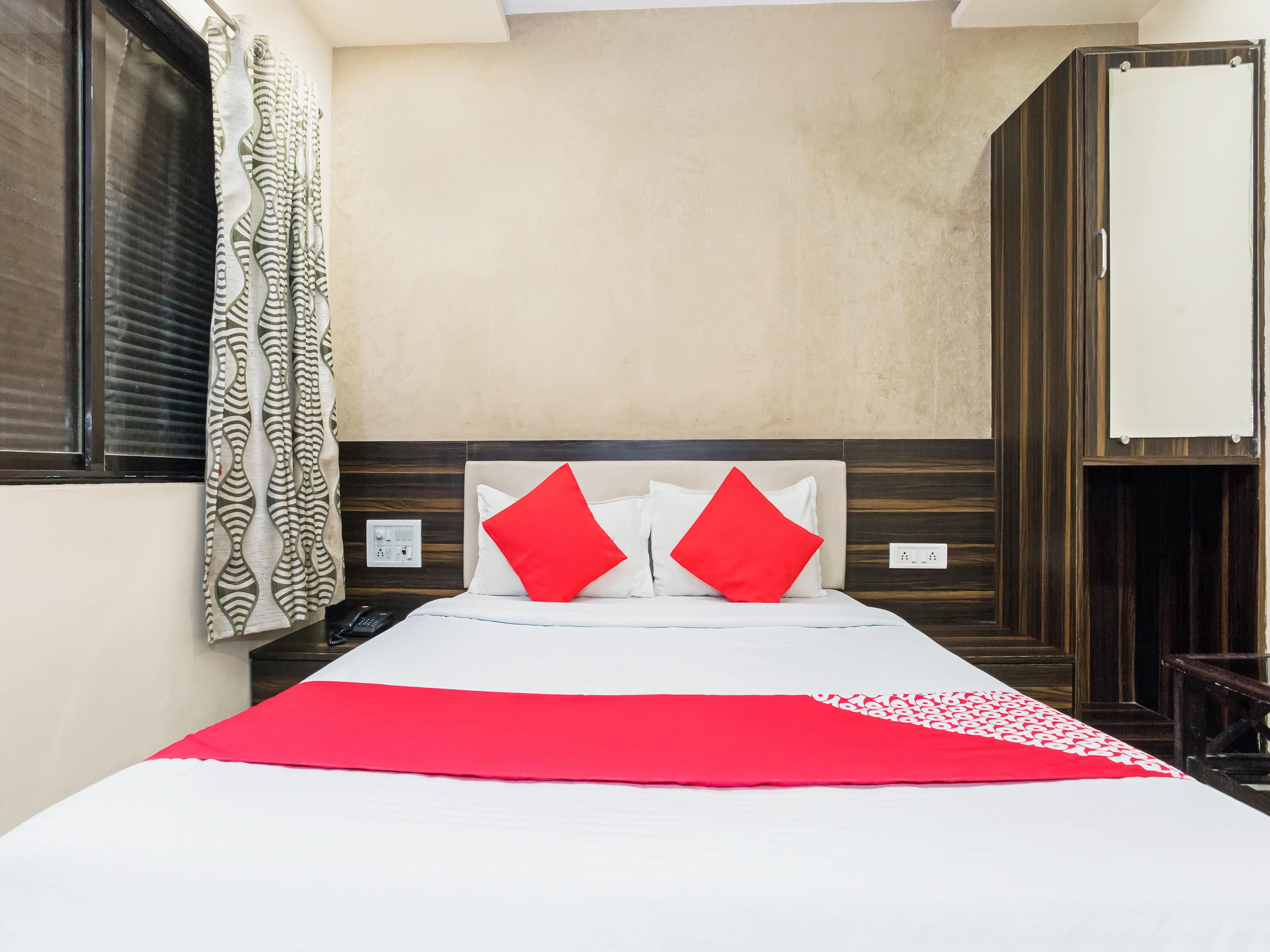 Hotel Adore Palace 孟买 外观 照片